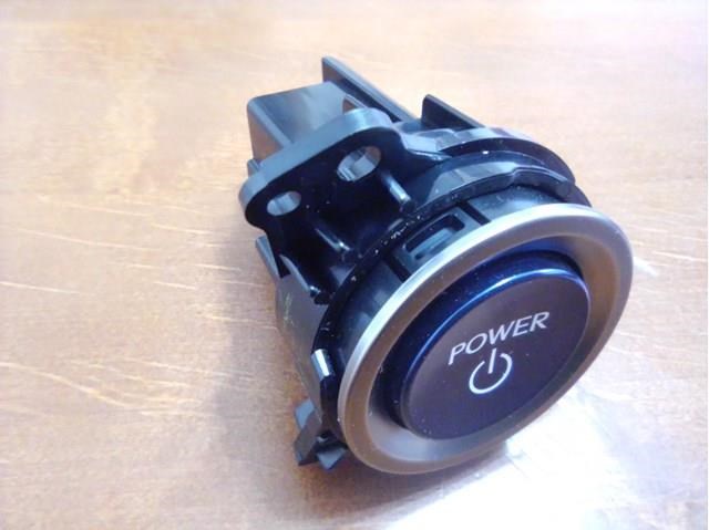 Кнопка запуску двигуна 8961111020 TOYOTA