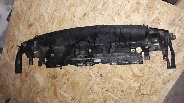 Буфер бампера переднього 95B805241 PORSCHE