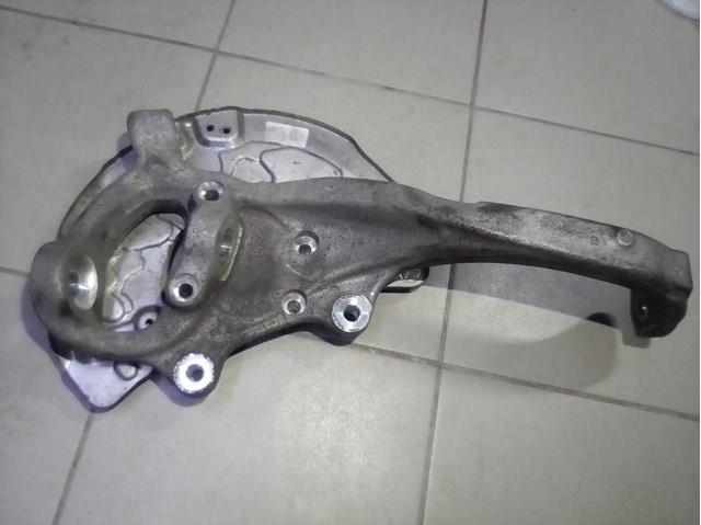 Цапфа - поворотний кулак передній, правий A2133324800 MERCEDES