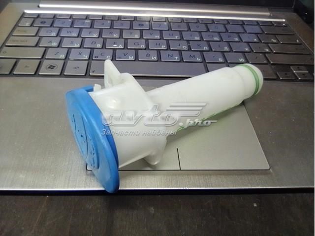 Горловина бачка омивача LR037583 LAND ROVER