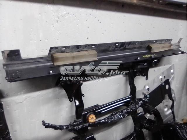 Накладка зовнішня (молдинг) порога, правий LR110602 LAND ROVER