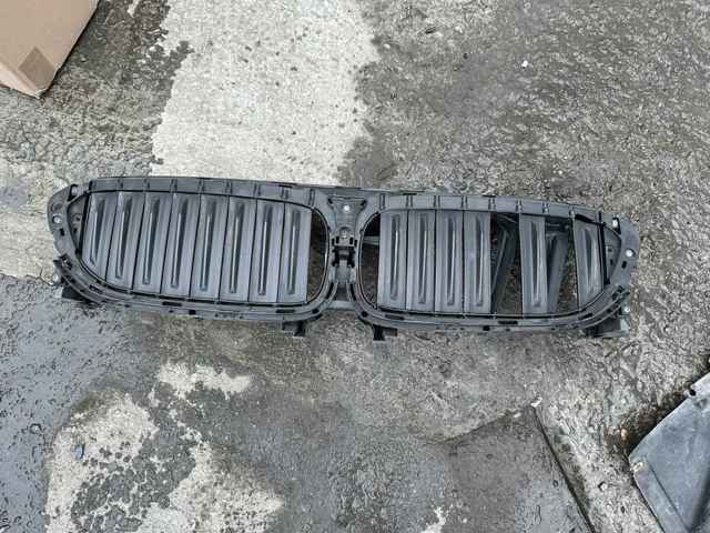 Решітка радіатора 51747497279 BMW