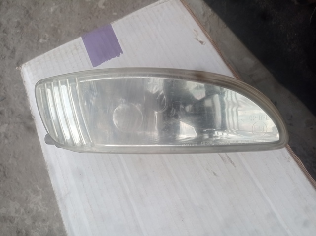 Туманка права 812100E010 TOYOTA