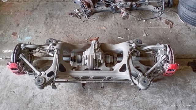 Балансир задній нижній, правий 97033104202 PORSCHE