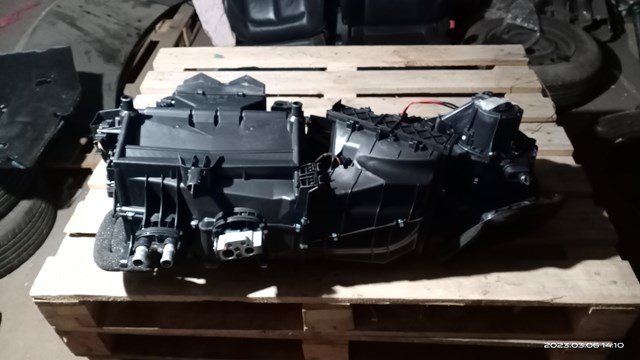Клапан розширювальний 97057362100 PORSCHE