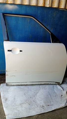 Дверка передня права H010M5ZAMB NISSAN