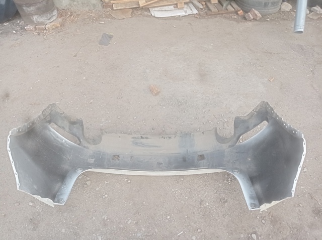 Буфер (бампер) задній KB8A50221 MAZDA