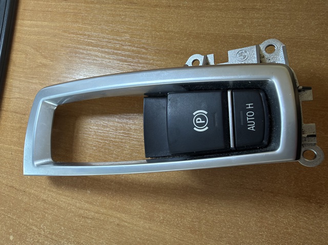Кнопка електромеханічного гальма стоянки 61319159997 BMW