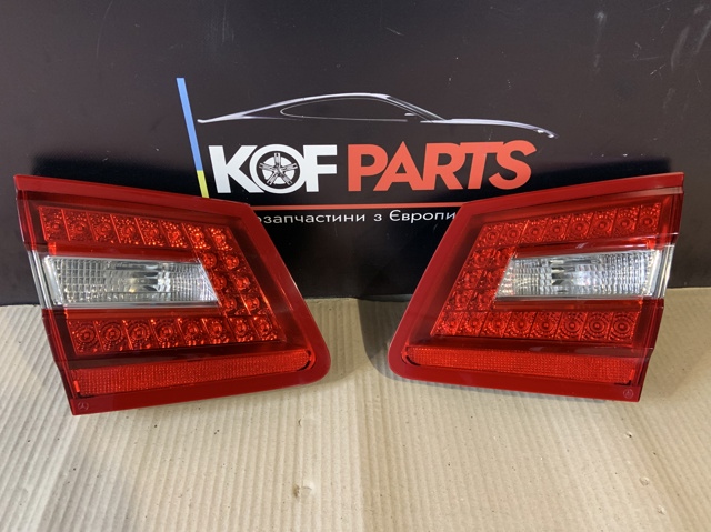 Стоп задній A2128200964 MERCEDES