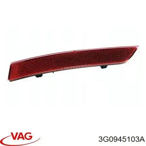 Катафот (відбивач) заднього бампера, лівий 3G0945103A VAG