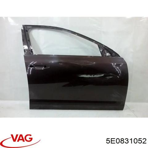 Дверка передня права 5E0831052 VAG