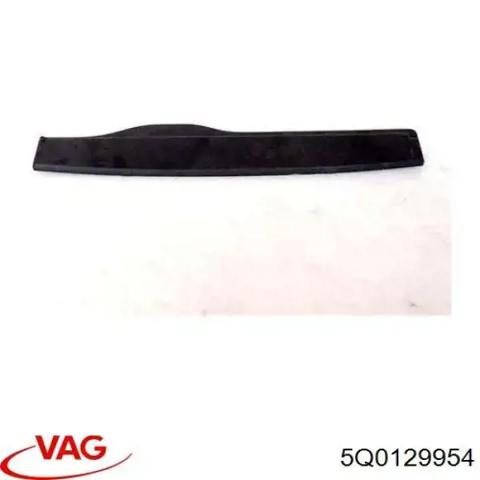 Накладка дифузора радіатора верхня 5Q0129954 VAG