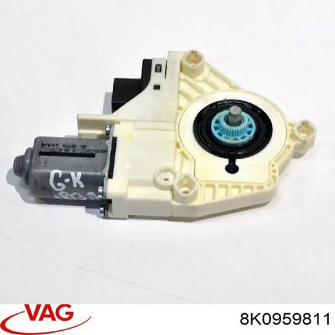 Двигун склопідіймача двері передньої, лівої 8K0959811 VAG