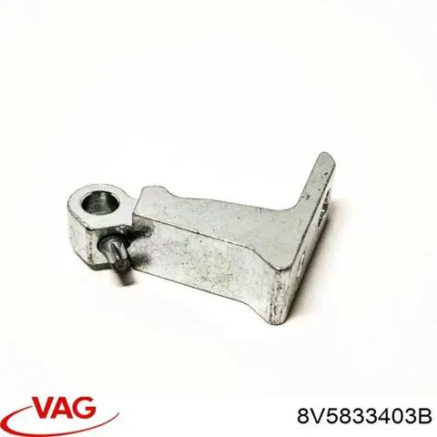 Петля заднтої двері, лівої 8V5833403B VAG