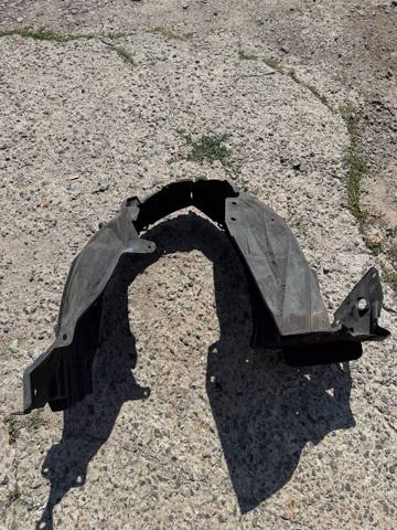 Підкрилок передній лівий 638435SK0A NISSAN