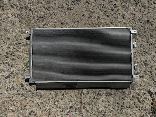 Радіатор охолодження кондиціонера 921005SH0A NISSAN