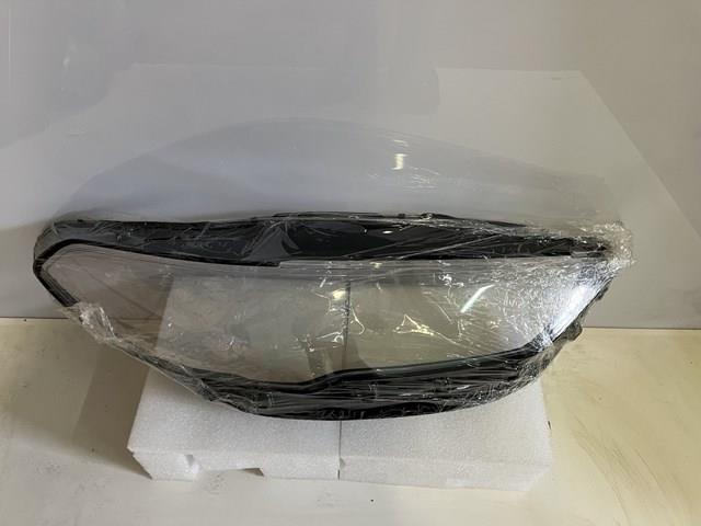 Права блок фара DS7313W029CD FORD
