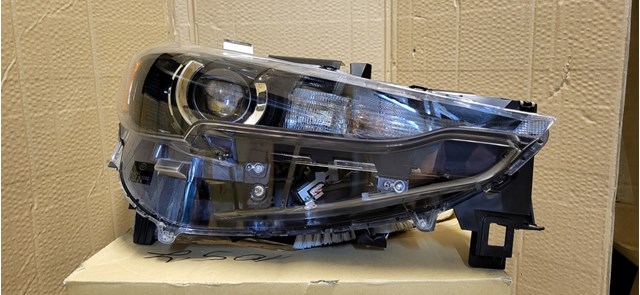 Права блок фара KL2J51030 MAZDA