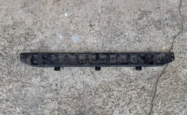 Балка радіатора нижня LR024295 LAND ROVER
