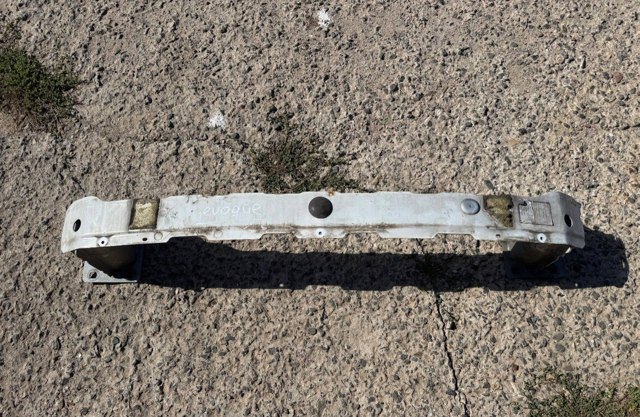 Шина бампера переднього LR055992 LAND ROVER