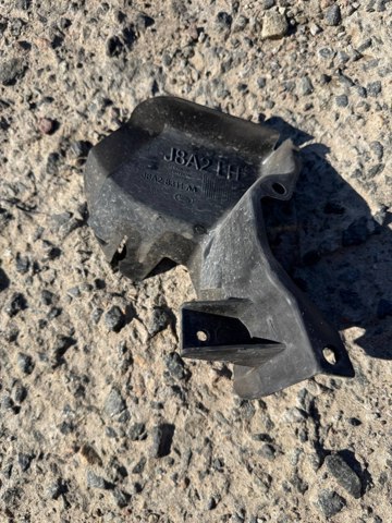 Решітка повітроводу ліва LR092685 LAND ROVER