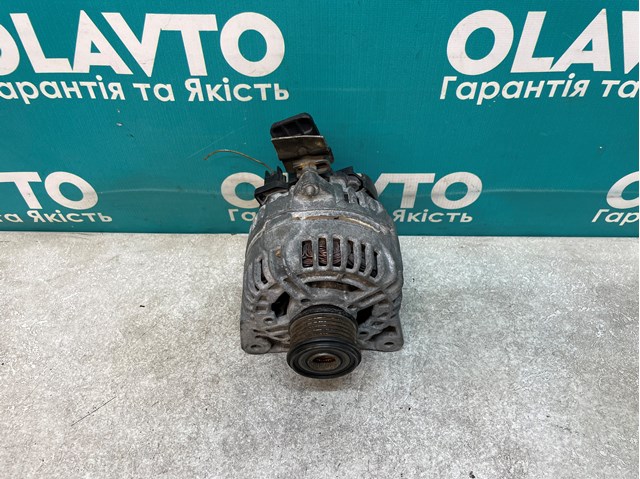 Генератор автомобільний 0124425115 BOSCH