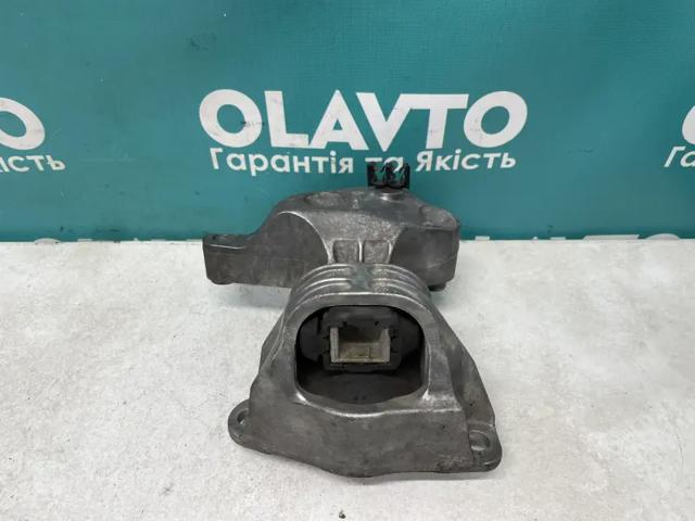 Права подушка мотора 112100627R RENAULT