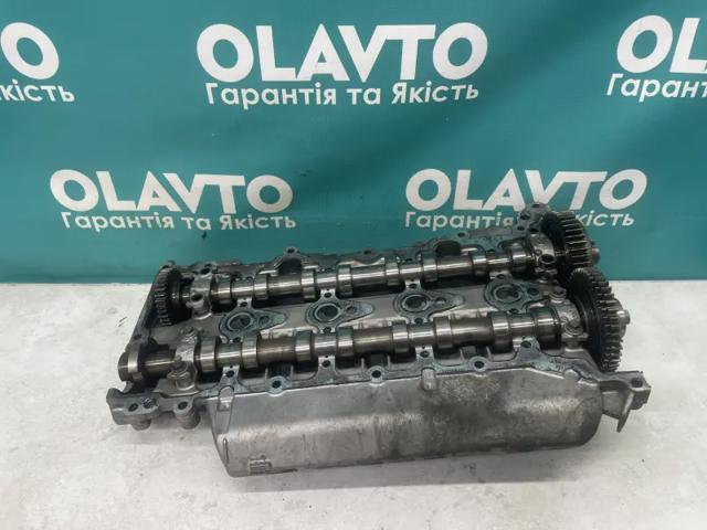 Розподільний вал двигуна впускний 1300100Q0V NISSAN