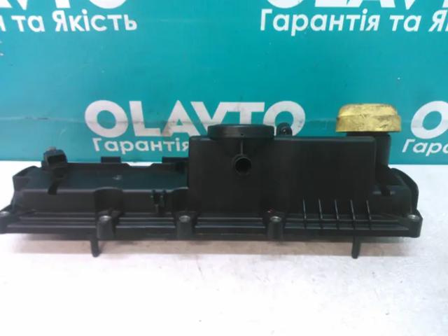 Кришка двигуна Nissan Note