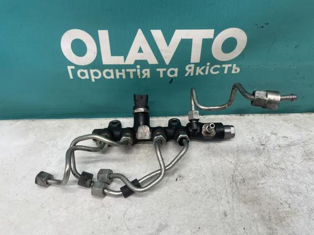 Розподільник палива 175212943R RENAULT