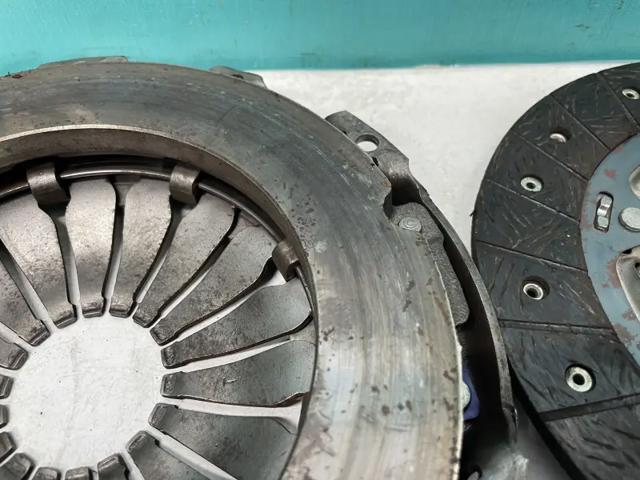 Комплект зчеплення (3 частини) 302055016R RENAULT