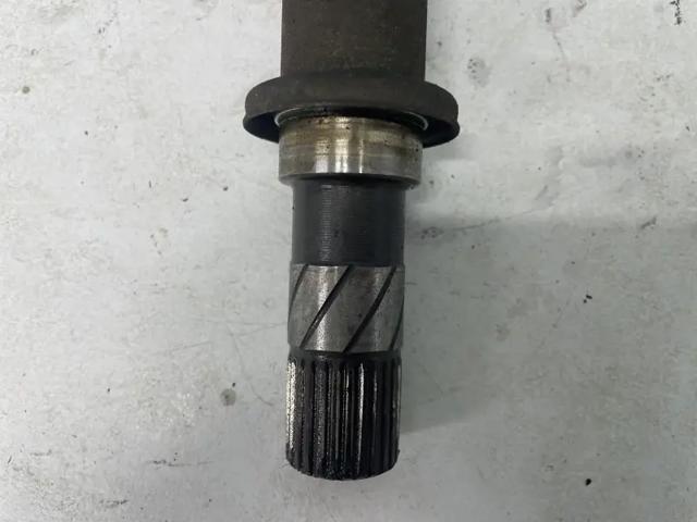 Піввісь передня, права 39100BB32B NISSAN