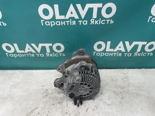 Авто генератор 440332 VALEO
