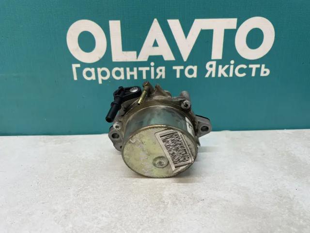 Насос вакуумний 55268636 OPEL