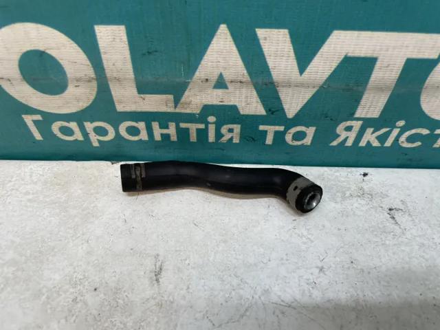 Патрубок системи охолодження 7048101 FORD