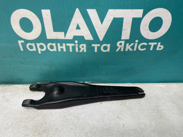 Вилка вимикання зчеплення 7700112818 RENAULT