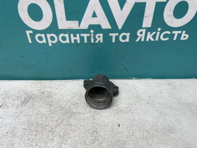 Водяний патрубок 7701041348 RENAULT