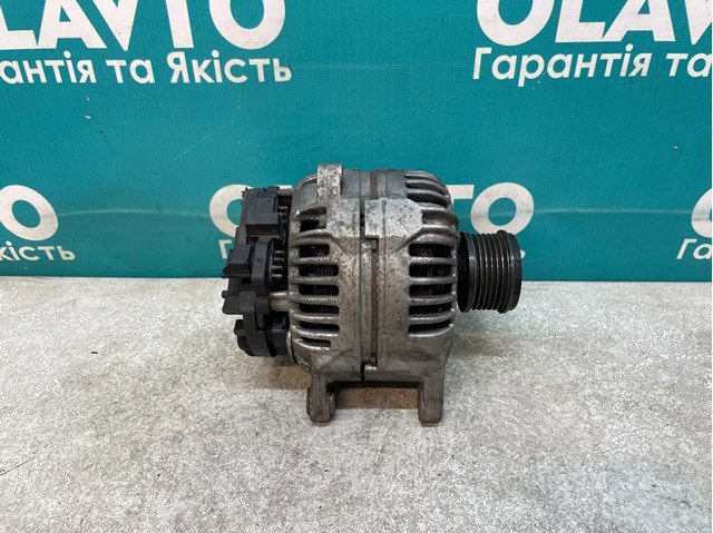 Генератор автомобільний 7701476808 RENAULT