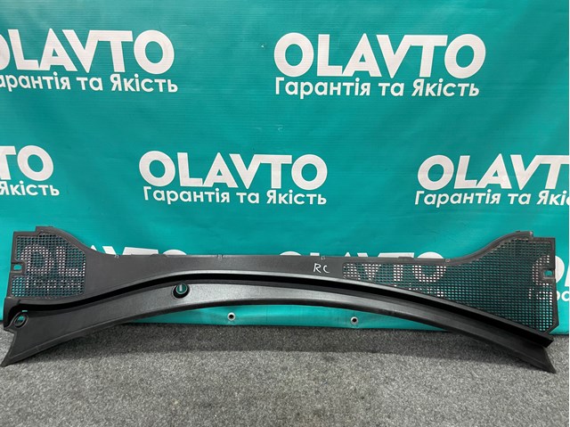 Водостік лобового скла, жабо 8200290131 RENAULT