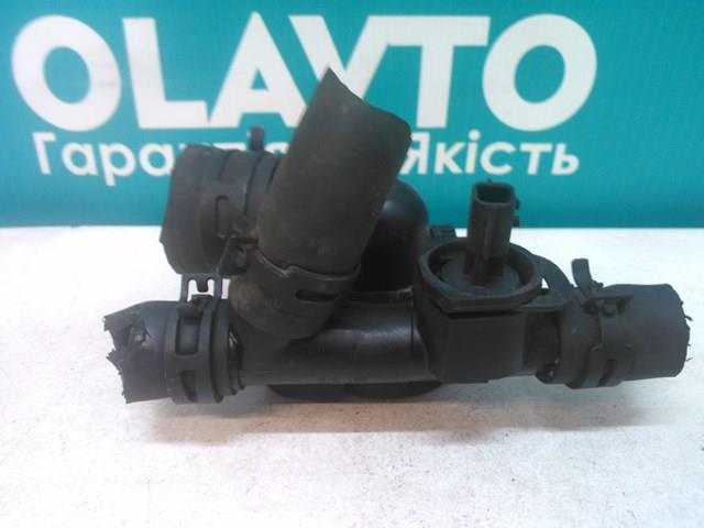Корпус термостата 8200403437 RENAULT
