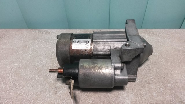 Стартер автомобільний 8200426577 RENAULT