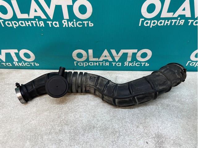 Патрубок повітряний, вихід повітряного фільтра 8200446868 RENAULT