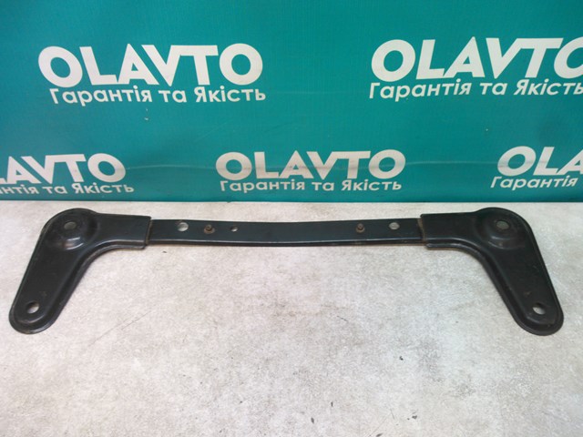Підсилювач переднього підрамника 8200537419 RENAULT