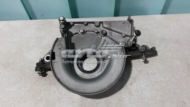 Кришка двигуна передня 8200563690 RENAULT