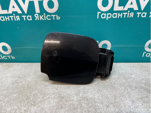 Люк б/бака 8200582902 RENAULT