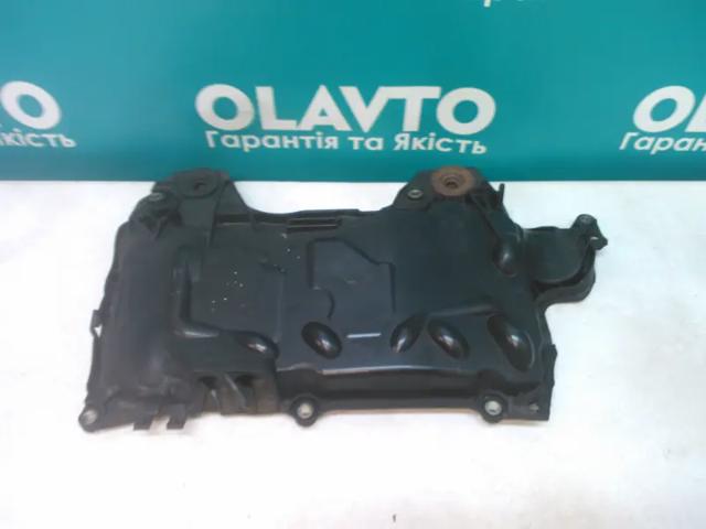 Кришка двигуна декоративна 8200672464 RENAULT