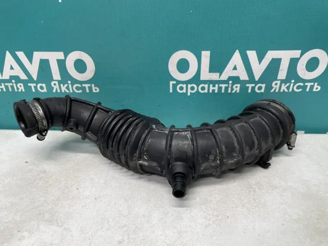 Патрубок повітряний, вхід в турбіну (наддув) 8200750731 RENAULT