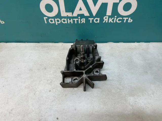 Тримач форсунки дизельної 8200771226 RENAULT