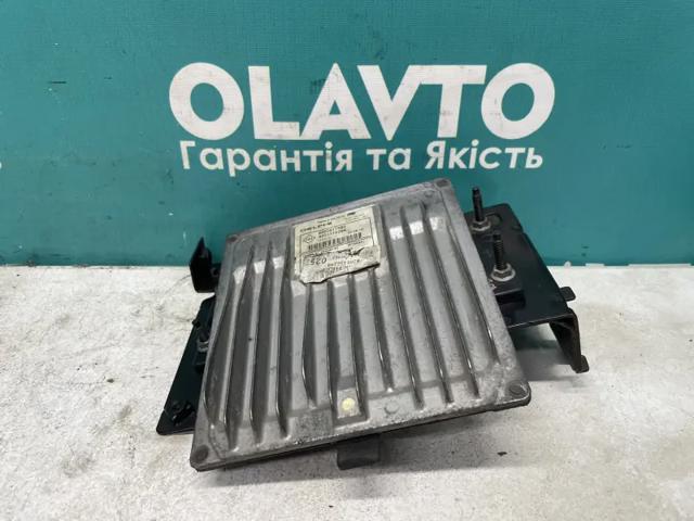 Комп'ютер двигуна 8201112294 RENAULT