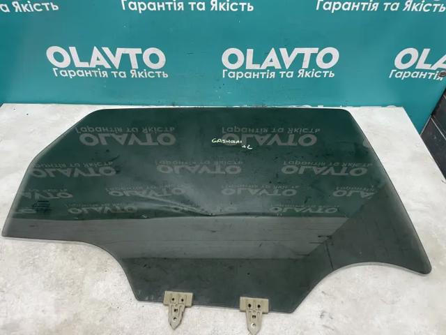Скло задньої двері правої 82300EY10A NISSAN